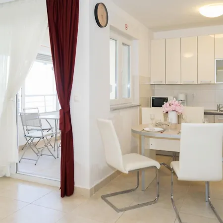 Apartament Mile - Book Your Next Cozy Vacation
